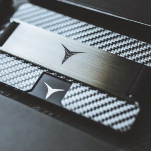 Tech Nuggets – Carbon Fibre Wallet Money Clip And Credit Card Holder – Silver Black