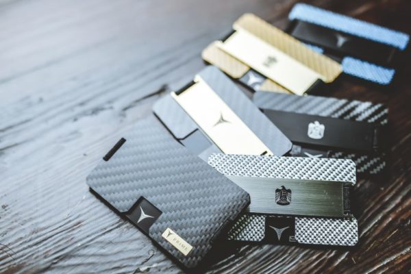 Tech Nuggets – Carbon Fibre Wallet Money Clip And Credit Card Holder
