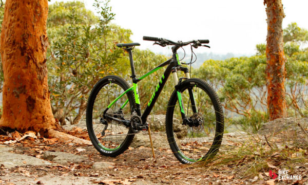 Giant Fathom 2 27.5 Mountain Bike 2017