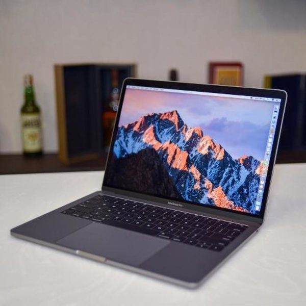 Apple Macbook Pro Mll42ll/a 13.3-inch Laptop (2016)